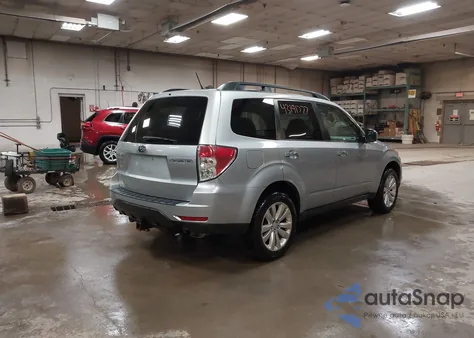 2013 Subaru Forester 2.5X Premium from USA, damaged, VIN JF2SHADC2DH445974